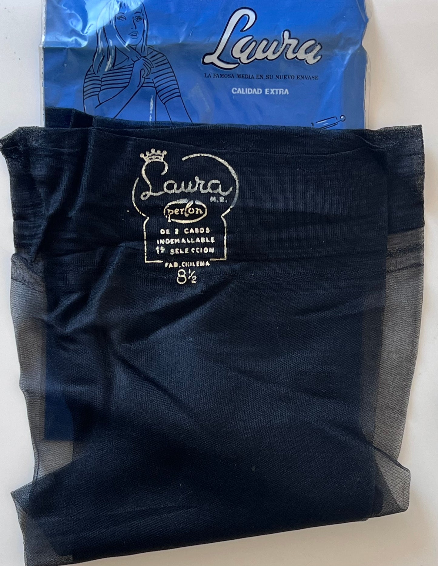 Bas-noir-nylon-vintage-pour-porte-jarretelles